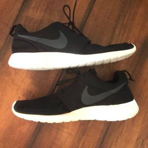 Men’s NIKE shoes